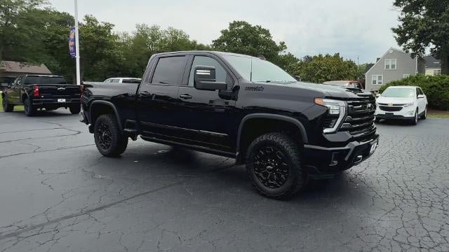 Certified 2024 Chevrolet Silverado 2500 High Country w/ Midnight Edition AWD/4WD image 2