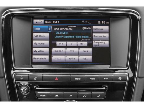 Used 2015 Jaguar XJ L Portfolio RWD image 71