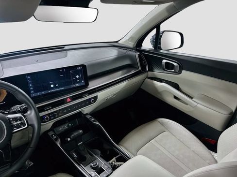 Certified 2024 Kia Sorento S w/ Panoramic Sunroof Package FWD image 24