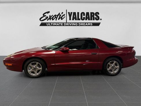 Used 1995 Pontiac Firebird Coupe image 2