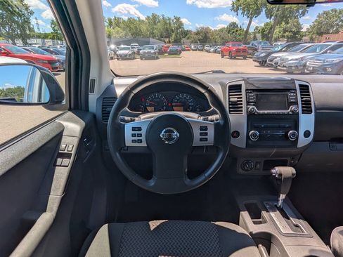 Used 2017 Nissan Frontier SV AWD/4WD image 16