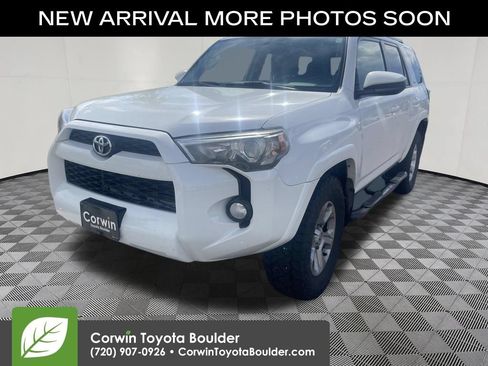 Used 2016 Toyota 4Runner SR5 AWD/4WD image 3