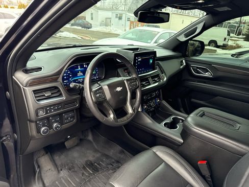 Used 2022 Chevrolet Tahoe LT w/ LT Signature Package image 11