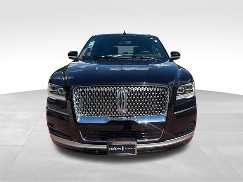 Certified 2024 Lincoln Navigator Premiere AWD/4WD image 2