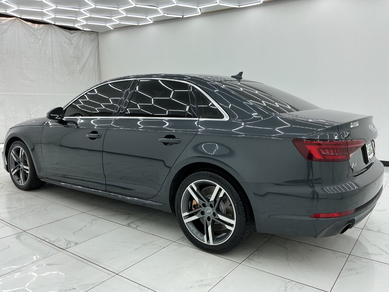 Used 2018 Audi A4 2.0T Premium Plus w/ Premium Plus Package AWD/4WD image 12