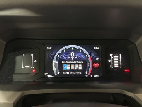 Used 2025 Toyota Tacoma SR5 AWD/4WD image 28