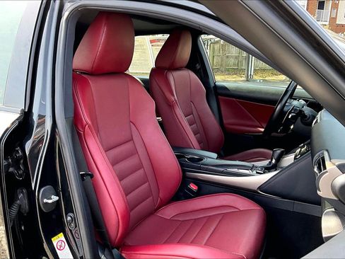 Used 2017 Lexus IS 300 F Sport w/ F Sport Package image 7