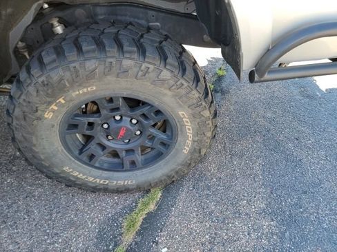 Used 2019 Toyota 4Runner TRD Off-Road Premium AWD/4WD image 8