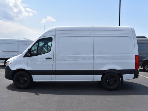 New 2025 Mercedes-Benz Sprinter 2500 image 4