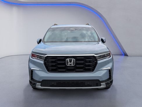 Used 2024 Honda Pilot Elite image 3