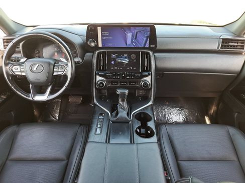 Used 2023 Lexus LX 600 4WD w/ Appearance Package image 9