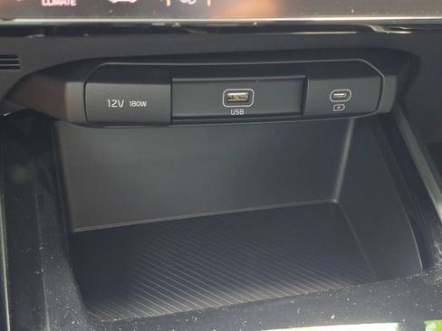 New 2026 Kia Niro LX FWD image 11