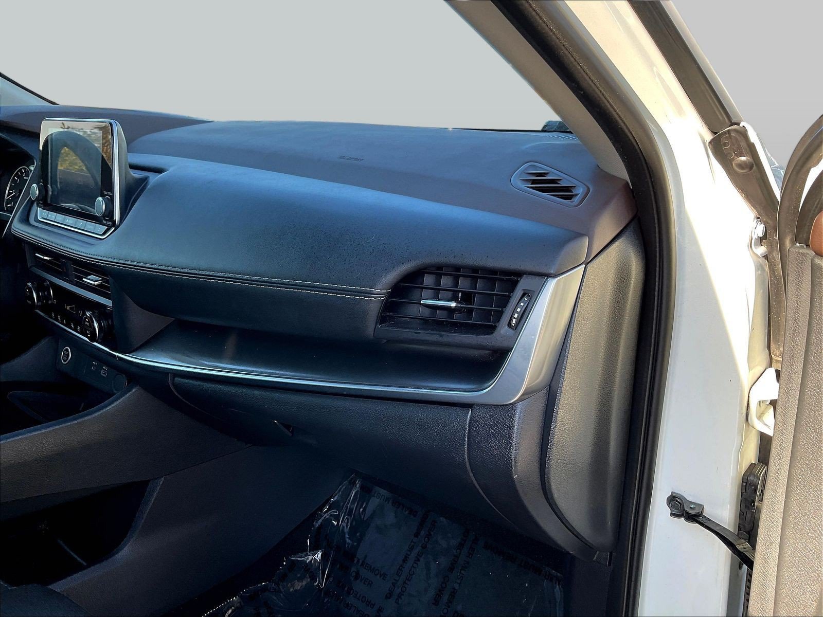 Certified 2023 Nissan Rogue SV AWD/4WD image 29