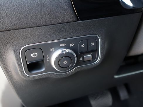 New 2026 Mercedes-Benz GLA 250 4MATIC image 30