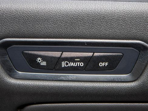 Used 2024 BMW X7 xDrive40i w/ Executive Package image 31