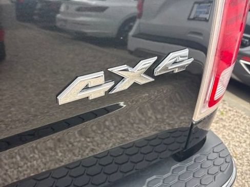 Used 2017 RAM 1500 Laramie w/ Convenience Group AWD/4WD image 5