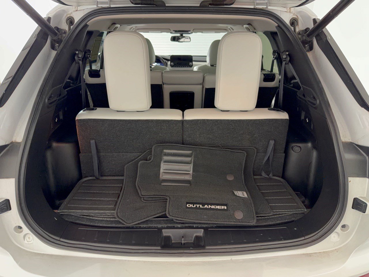Used 2024 Mitsubishi Outlander SEL FWD image 28