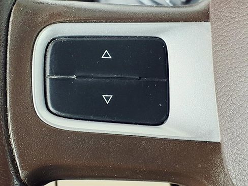 Used 2010 Dodge Ram 1500 Truck SLT w/ Luxury Group image 20