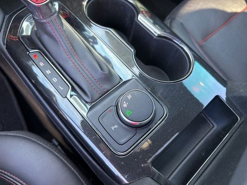 Used 2020 Chevrolet Blazer RS image 32