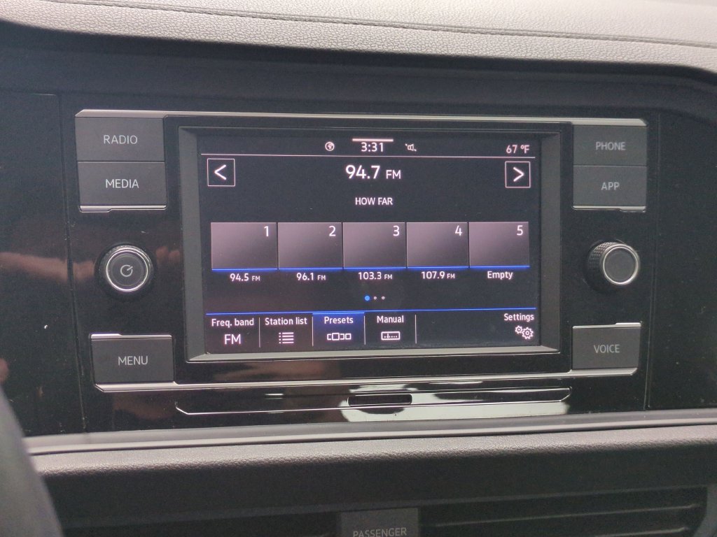 Used 2024 Volkswagen Jetta SE FWD image 22