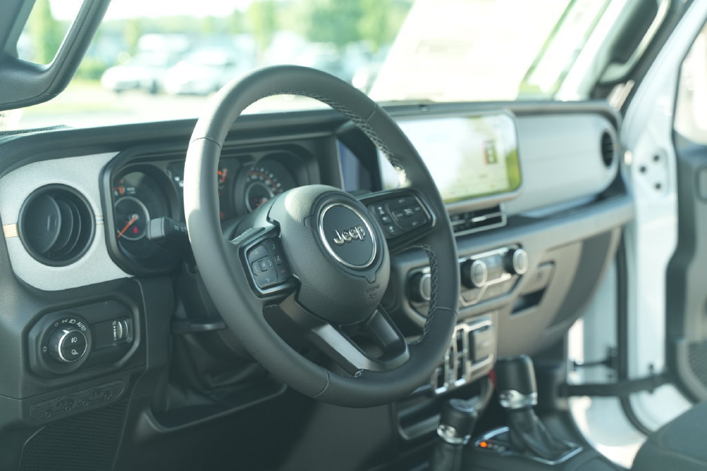 New 2026 Jeep Gladiator Sport AWD/4WD image 24