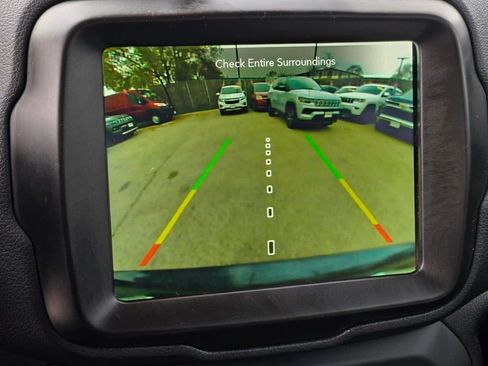 Certified 2023 Jeep Renegade Latitude image 22