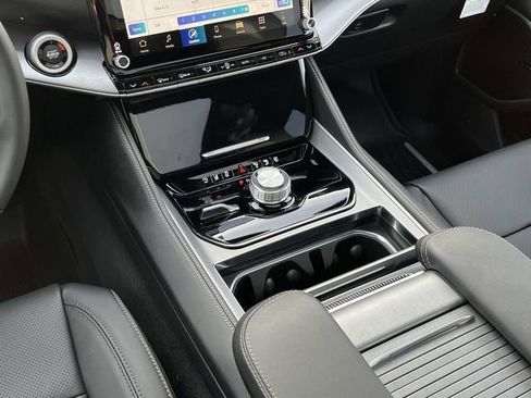 New 2026 Jeep Grand Wagoneer 4WD w/ Premium Group I image 14