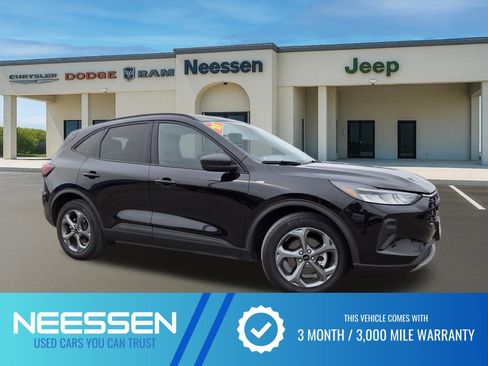 Used 2025 Ford Escape ST-Line FWD image 1