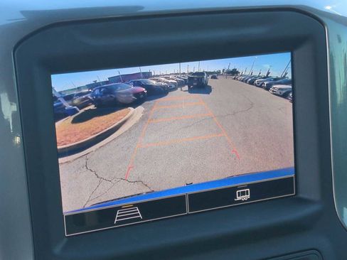 Used 2023 Chevrolet Silverado 1500 Custom image 15