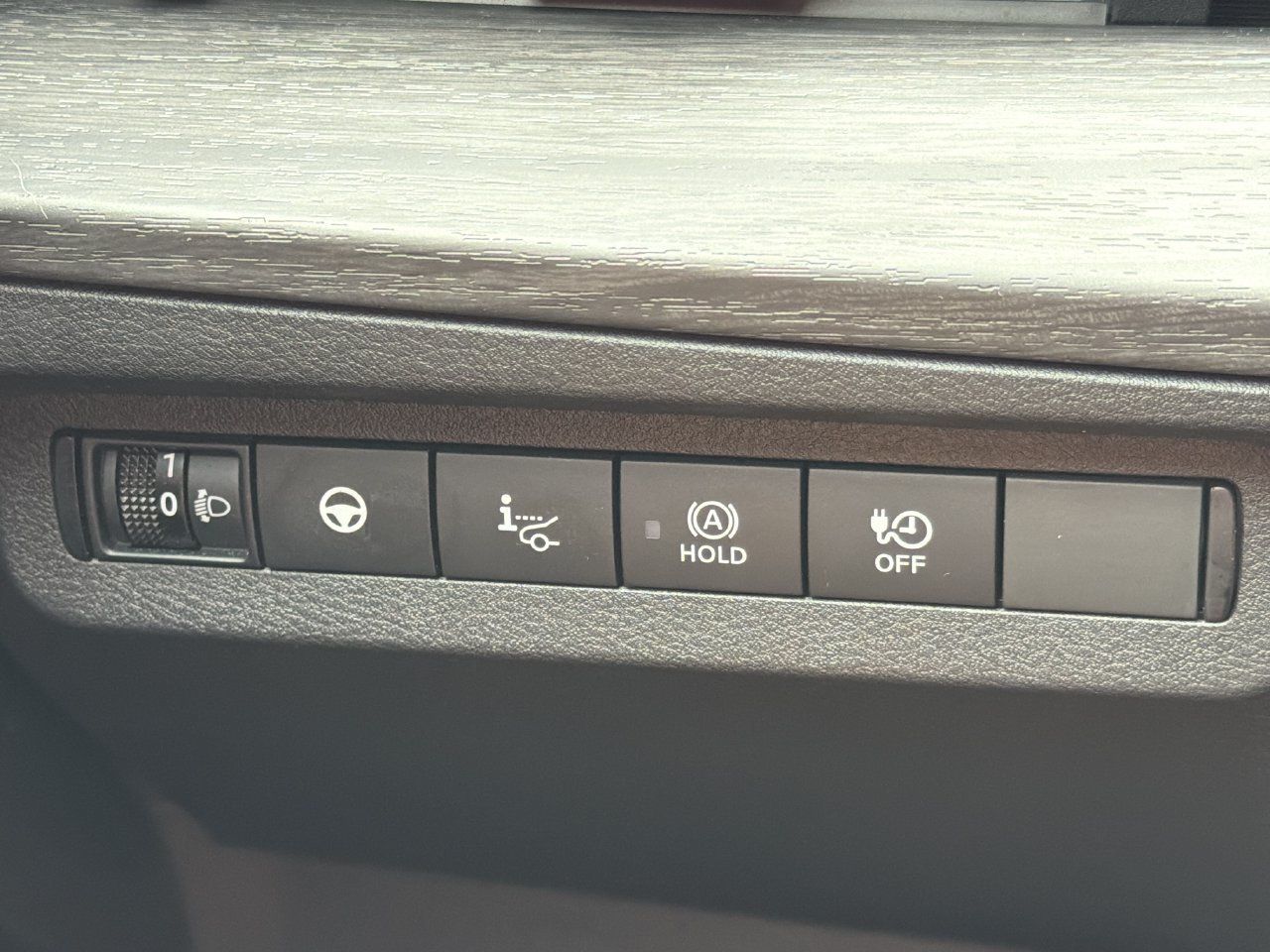 Certified 2023 Nissan Ariya AWD image 14
