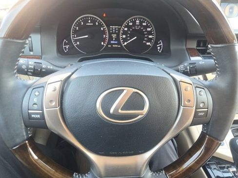 Used 2014 Lexus ES 350 w/ Luxury Package FWD image 12