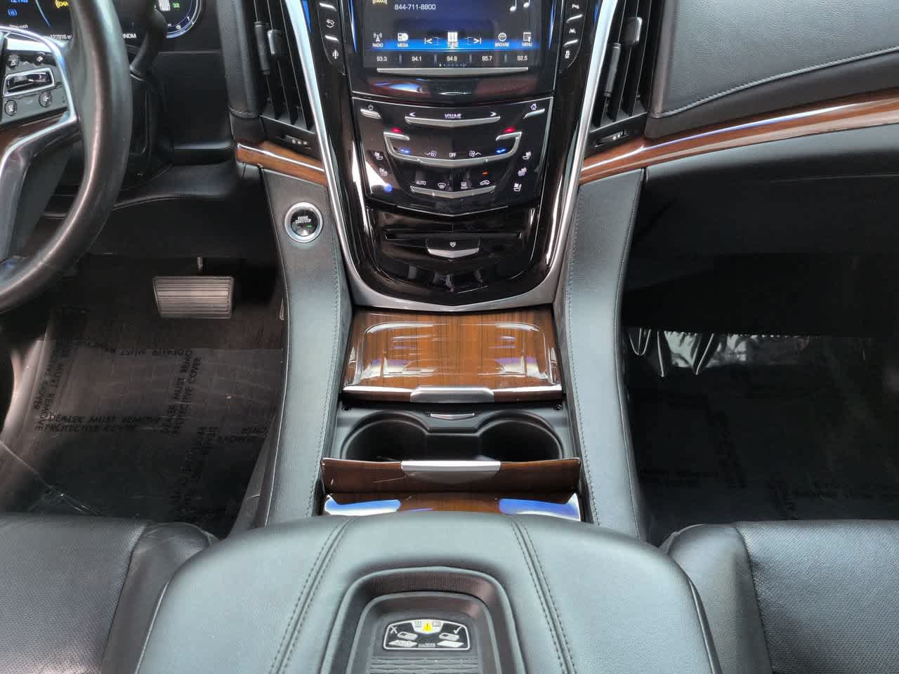 Used 2016 Cadillac Escalade ESV Luxury AWD/4WD image 19