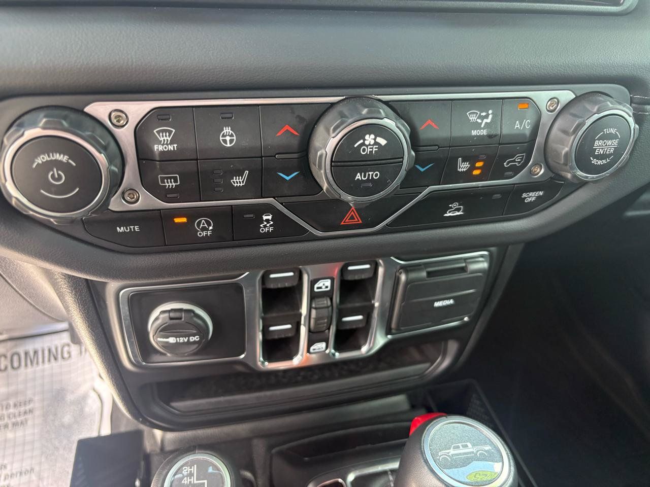 Used 2025 Jeep Gladiator Sport AWD/4WD image 34