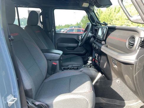 Used 2024 Jeep Wrangler Unlimited Rubicon image 26