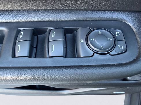 Used 2018 GMC Terrain SLT w/ Preferred Package image 26