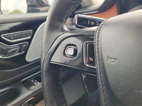 Used 2020 Lincoln Aviator Reserve w/ Equipment Group 202A image 24