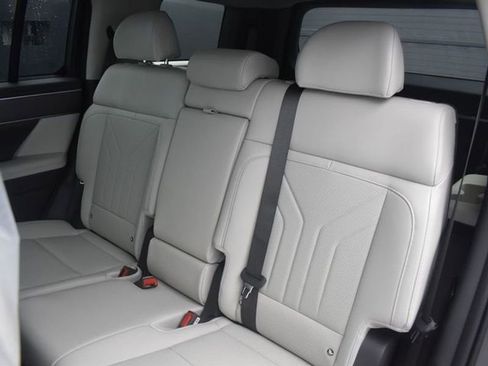 Used 2025 Hyundai Santa Fe SEL image 18