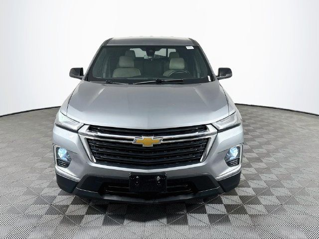 Used 2023 Chevrolet Traverse LS AWD/4WD image 2