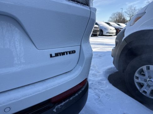 New 2025 Jeep Grand Cherokee L Limited image 8