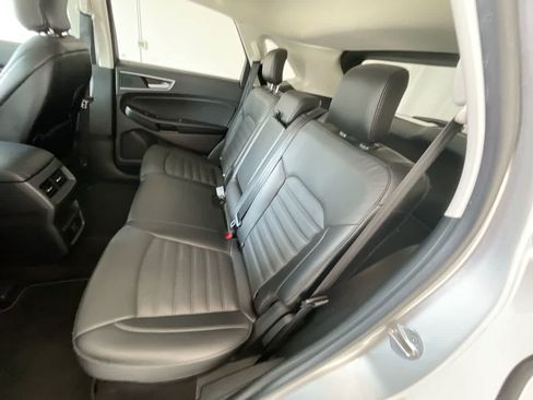 Used 2018 Ford Edge SEL w/ Equipment Group 201A AWD/4WD image 22
