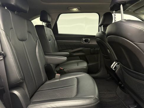 Used 2021 Kia Sorento SX AWD/4WD image 24