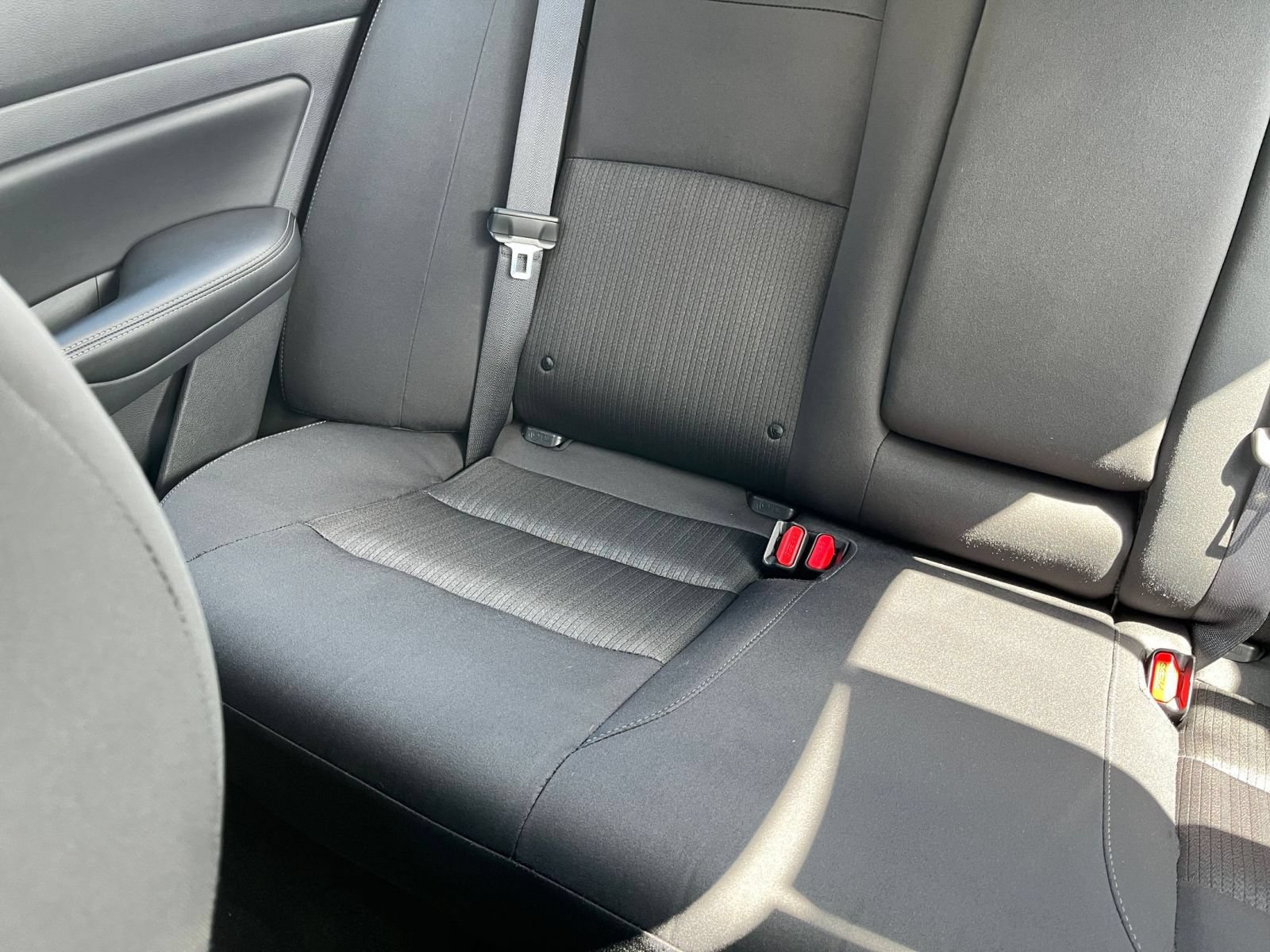 Used 2025 Nissan Altima 2.5 SV FWD image 39