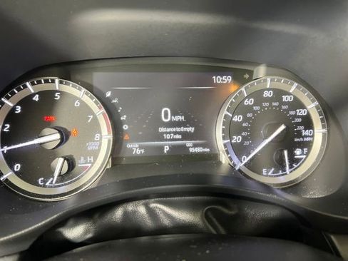 Used 2022 Toyota Highlander XSE image 16