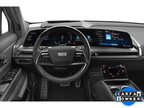 Used 2026 Cadillac Vistiq Platinum w/ LPO, Floor Liner Package AWD/4WD image 27