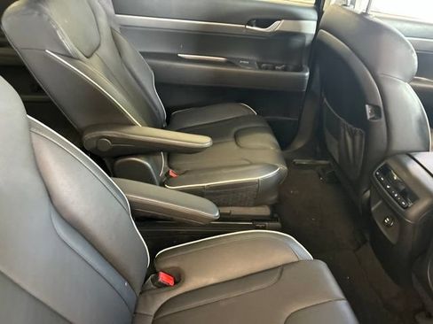 Used 2025 Hyundai Palisade SEL FWD image 14