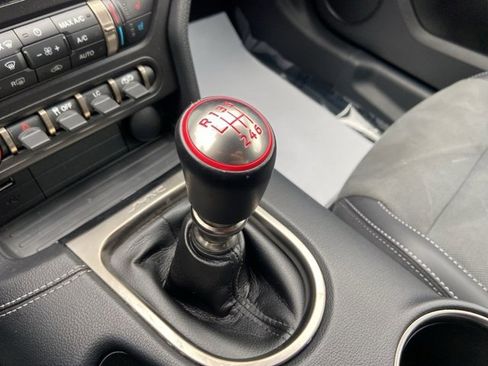 Used 2019 Ford Mustang Shelby GT350 w/ Technology Package image 23