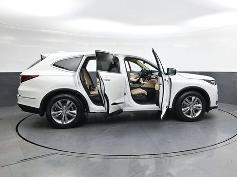 New 2026 Acura MDX FWD image 35
