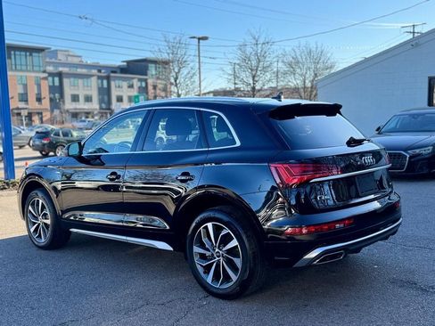 Used 2023 Audi Q5 2.0T Premium w/ Convenience Package image 4