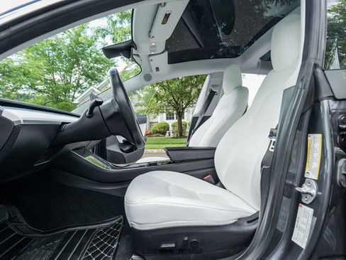 Used 2018 Tesla Model 3 Long Range AWD/4WD image 56