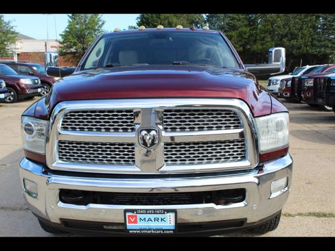 Used 2016 RAM 3500 Laramie image 2